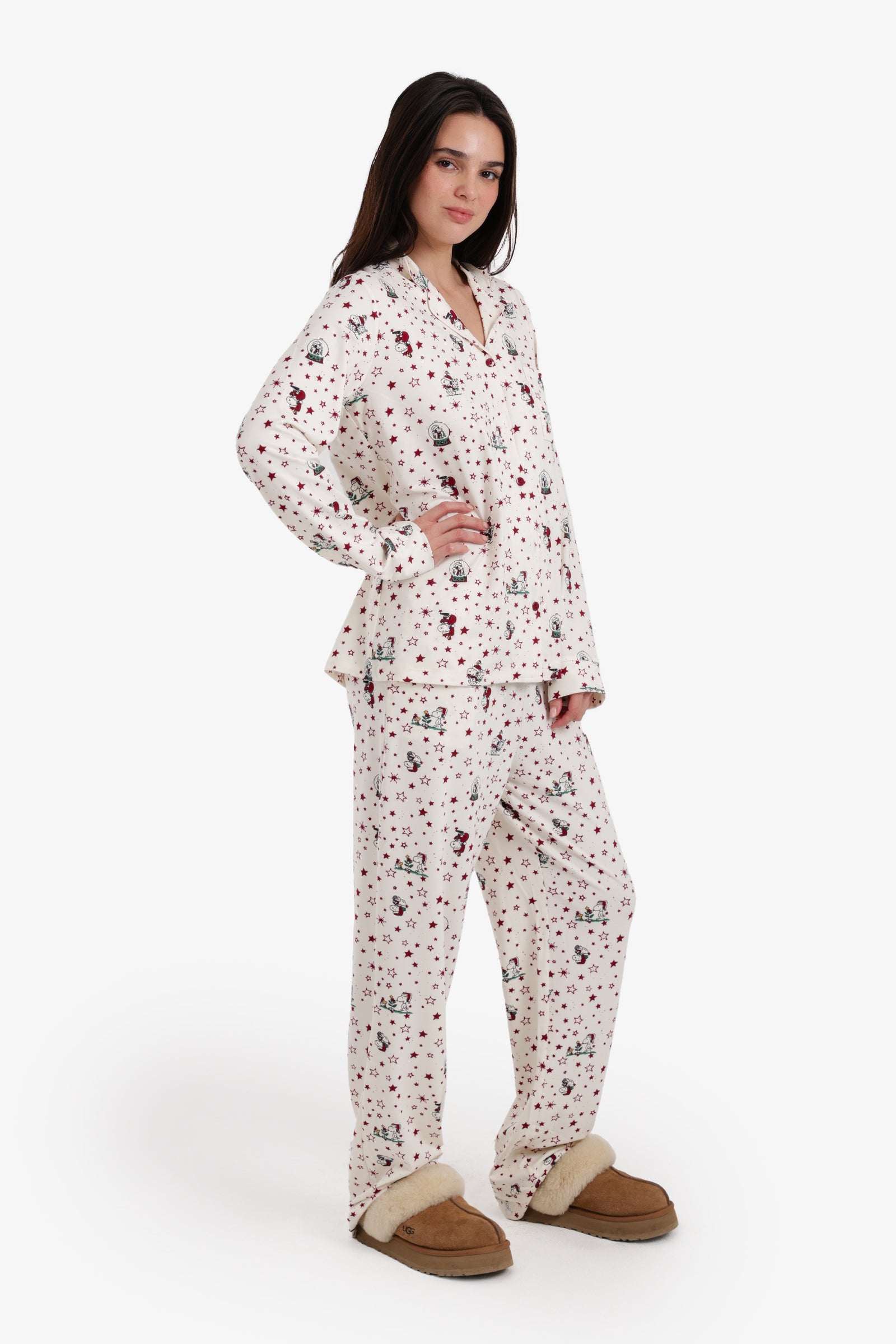 طقم بيجامة مطبوع بأزرار