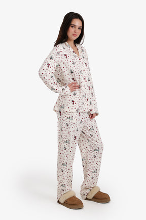 طقم بيجامة مطبوع بأزرار