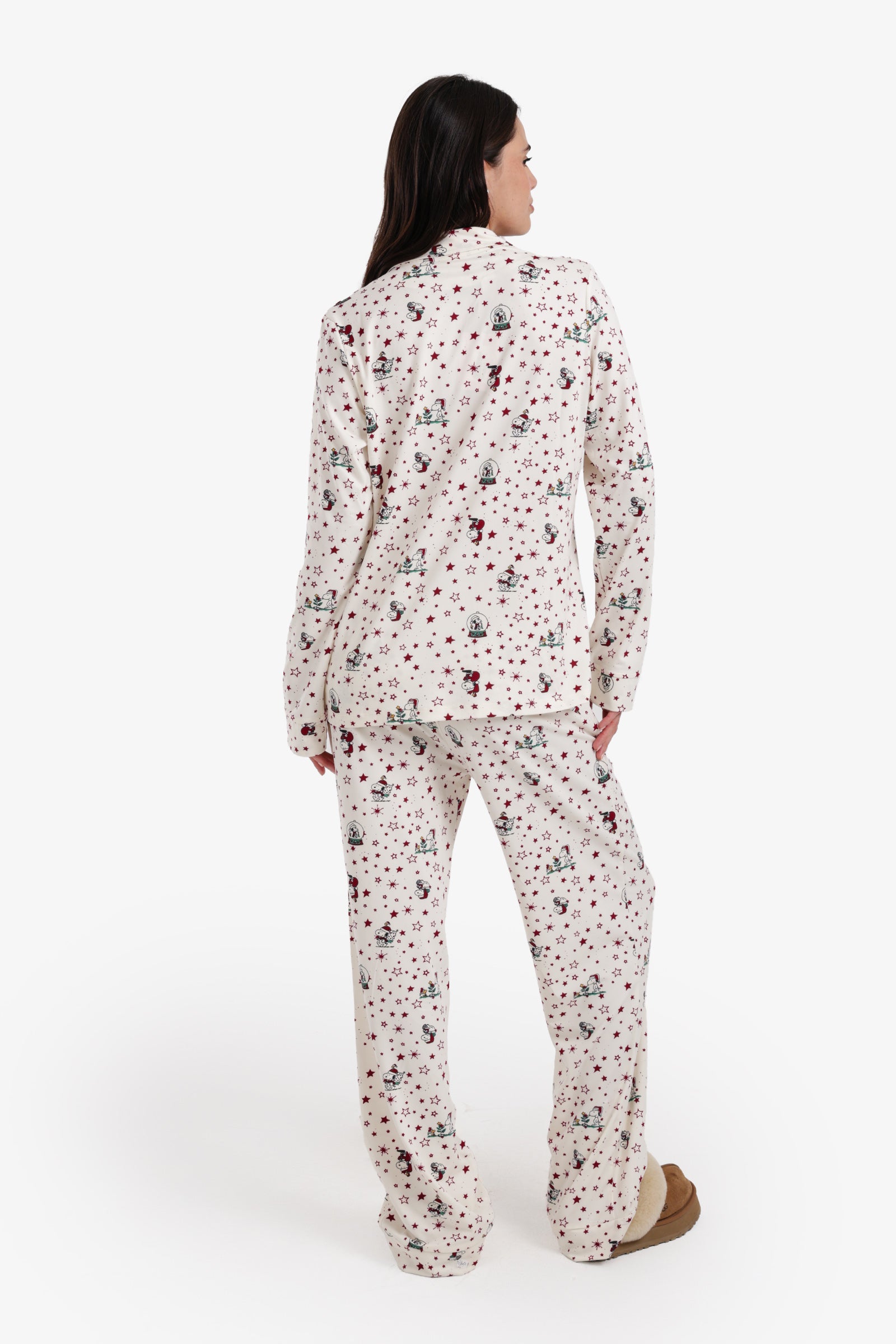 طقم بيجامة مطبوع بأزرار