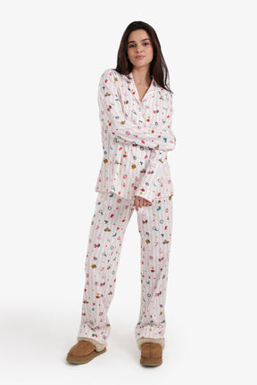 طقم بيجامة مخطط بطبعات لطيفة