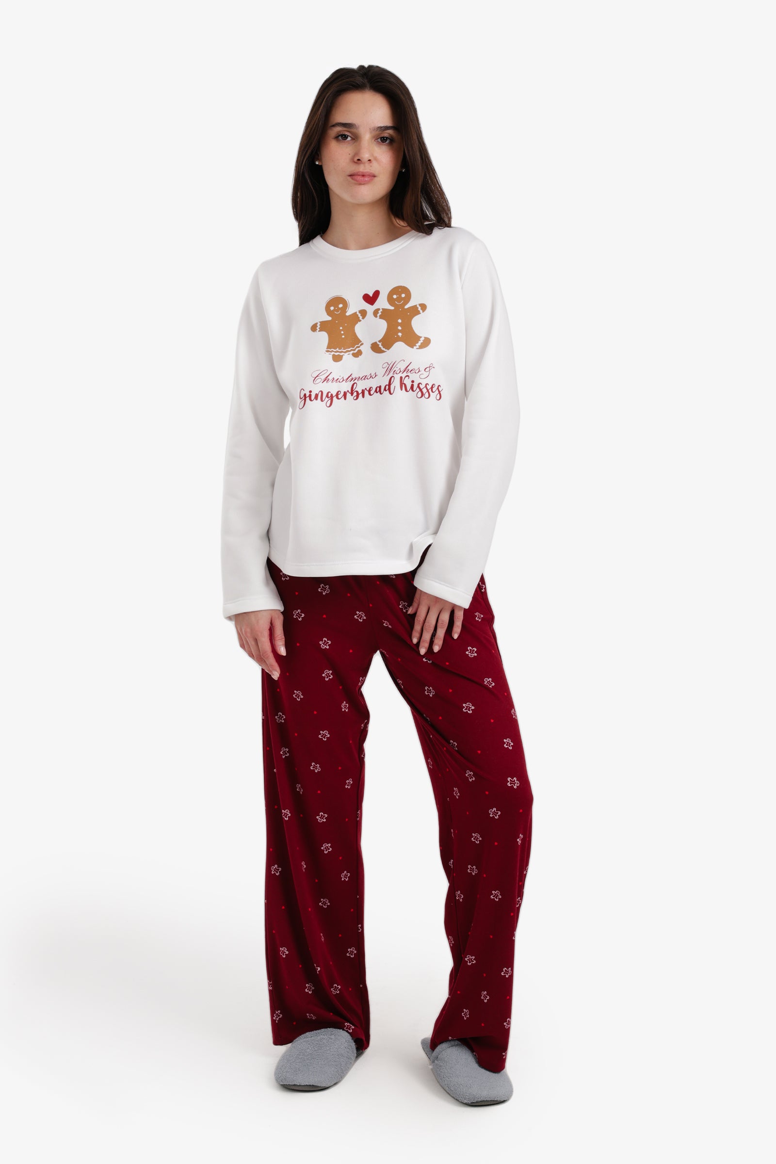 طقم بيجامة بطبعة جينجربريد