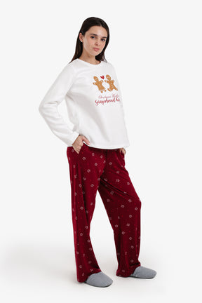 طقم بيجامة بطبعة جينجربريد