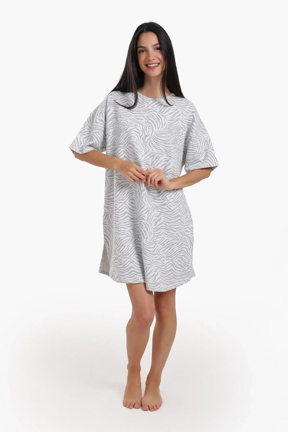 قميص نوم بطبعة "Born Wild" 