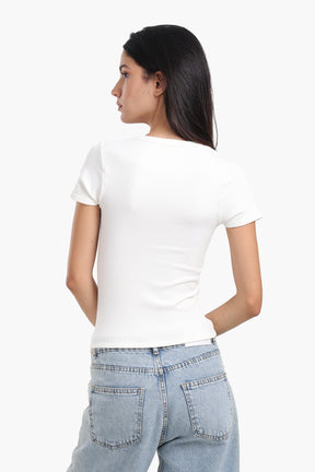 Top with Snap Button Closure