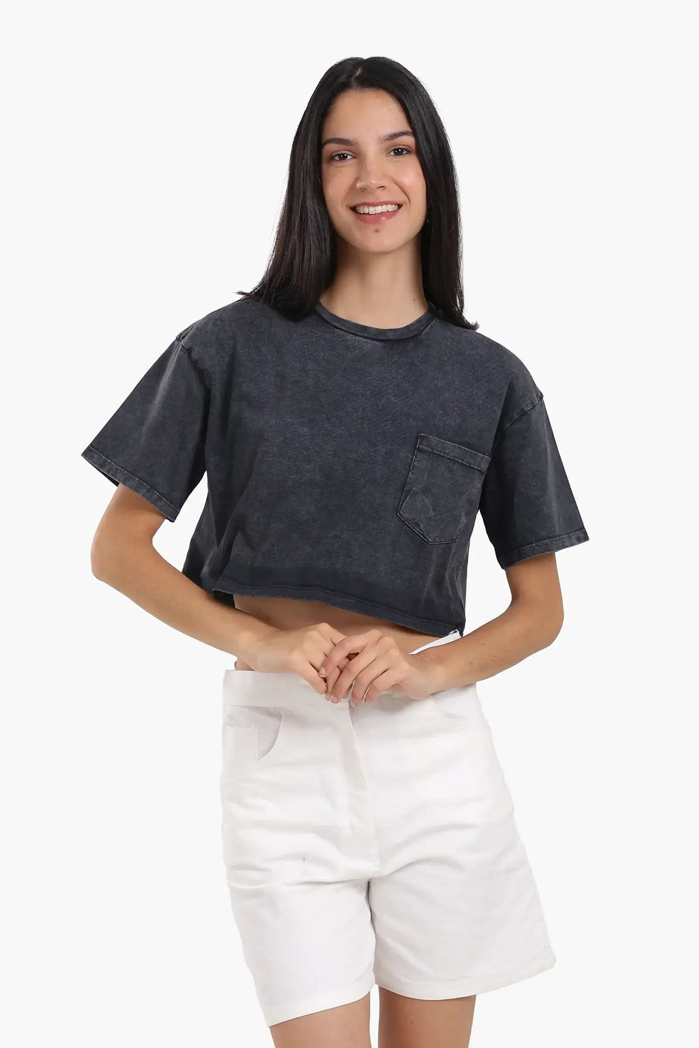 تيشيرت قصير بقصة مريحة