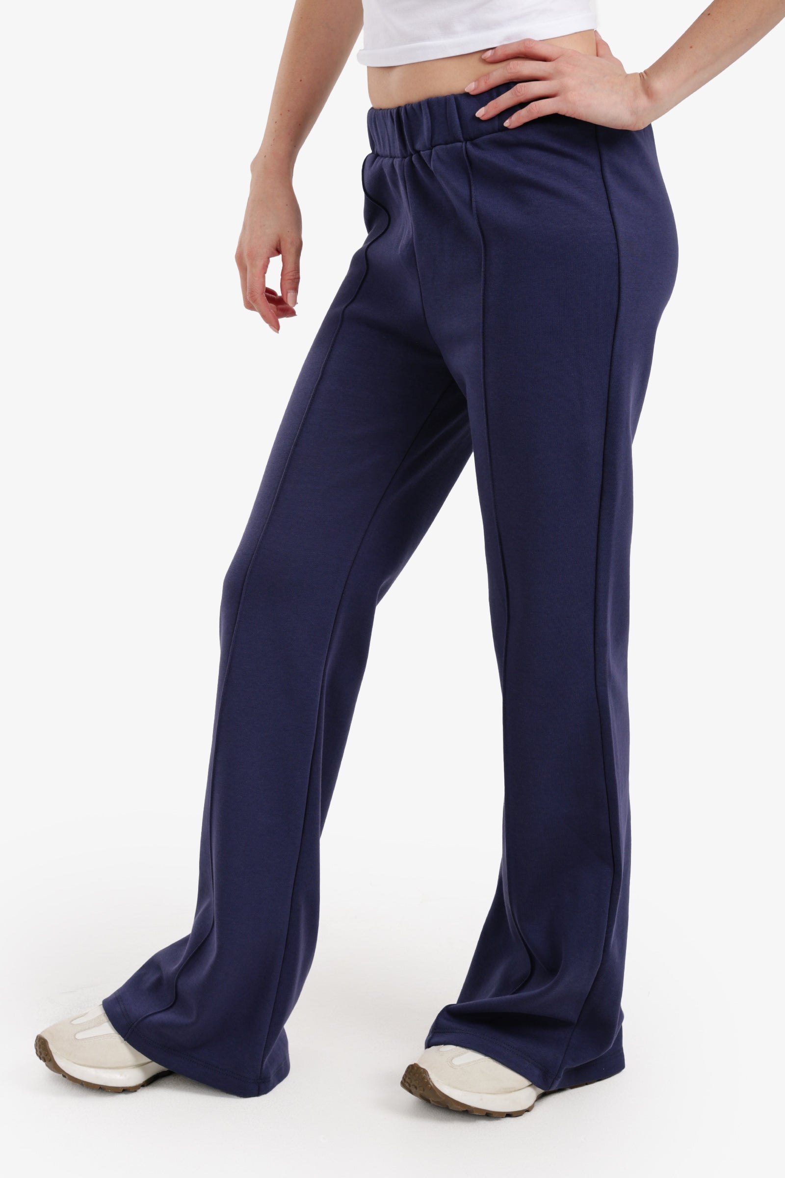 بنطلون لاونج بقصة فلير