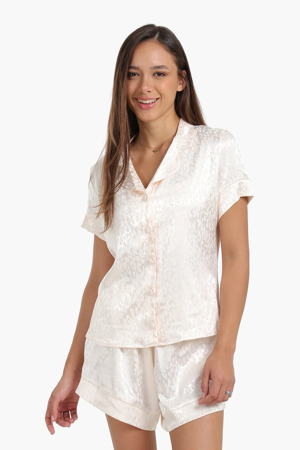 طقم بيجامة ساتان بنقشة من نفس القماش