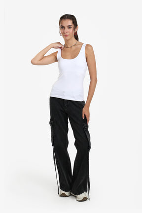 Sleeveless Basic Top