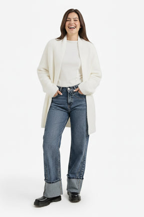 كارديجان بقصة أكتاف منخفضة