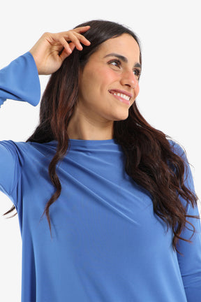 بلوزة فوال بأكمام طويلة بحواف واسعة