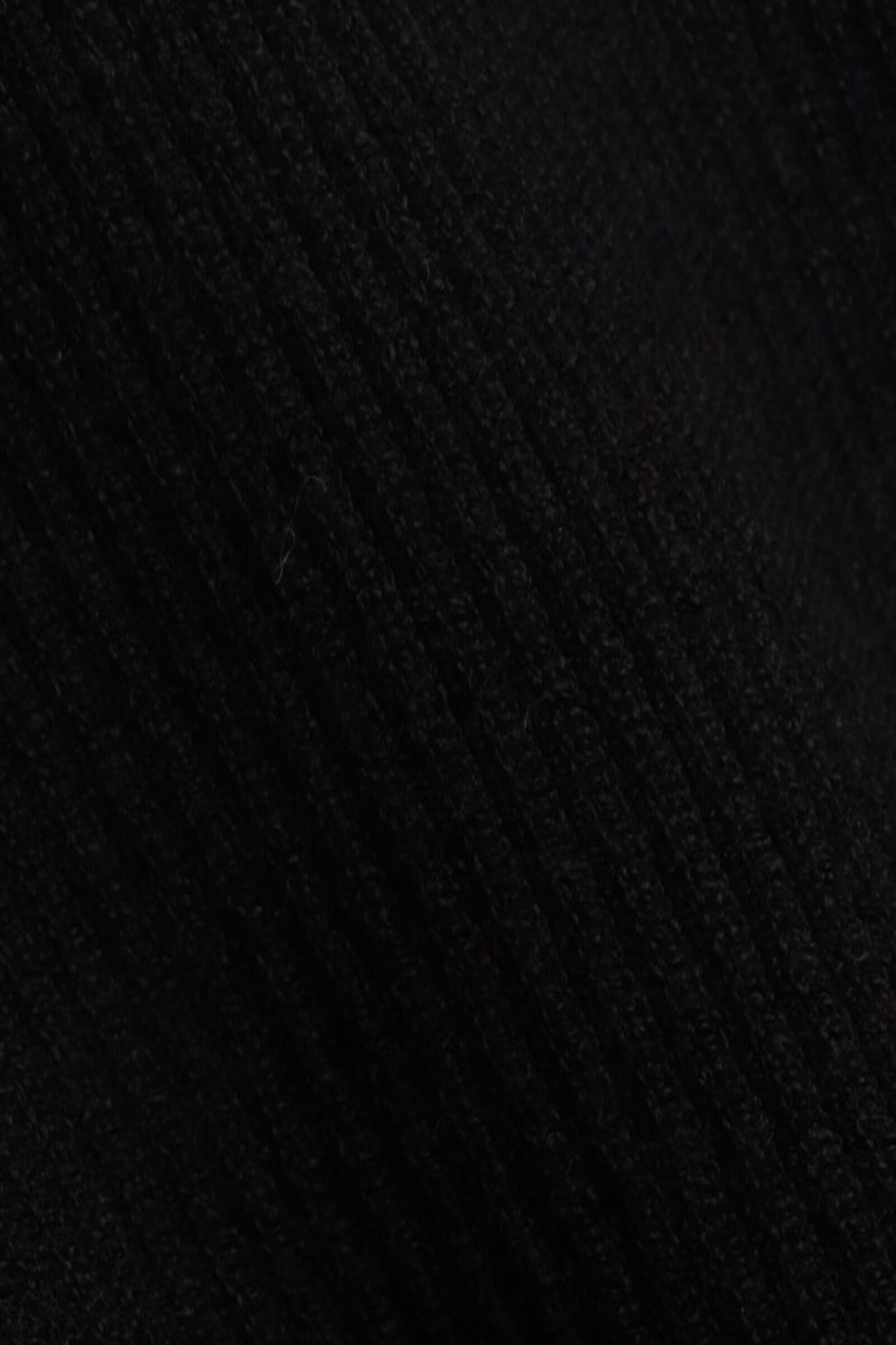 Ribbed High Neck Pullover