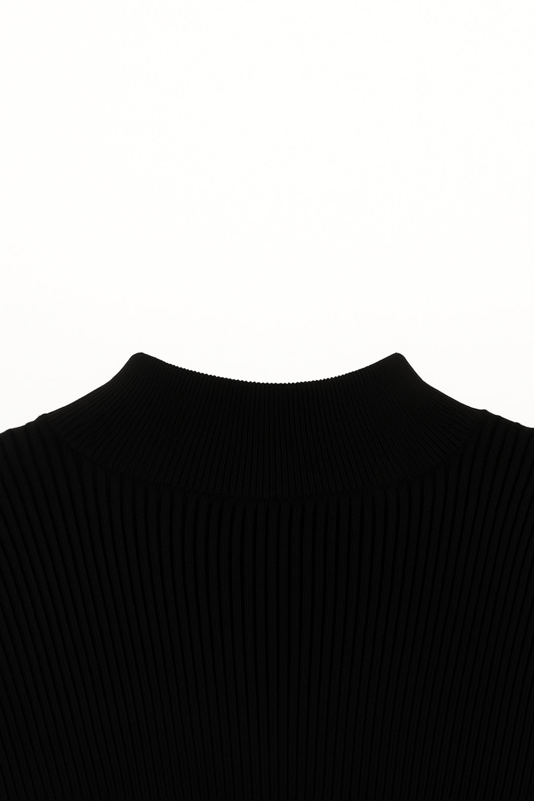 Ribbed High Neck Pullover