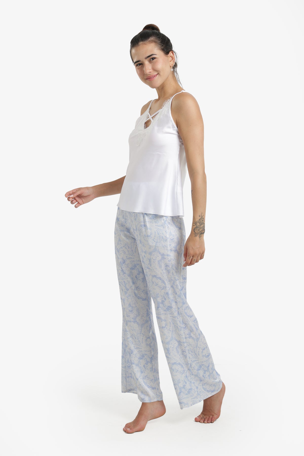 Criss-Cross V-Neck Pyjama Set