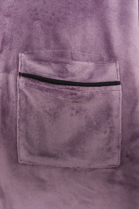 طقم بيجامة قطيفة بحواف مزخرفة