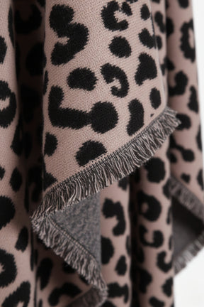 بونشو بنقشة ليوبارد  مع شراشيب