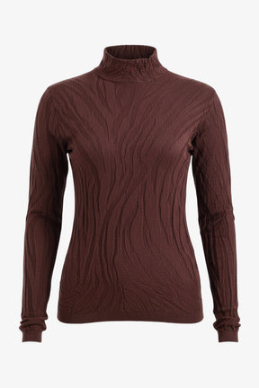 بلوفر بياقة شبه عالية