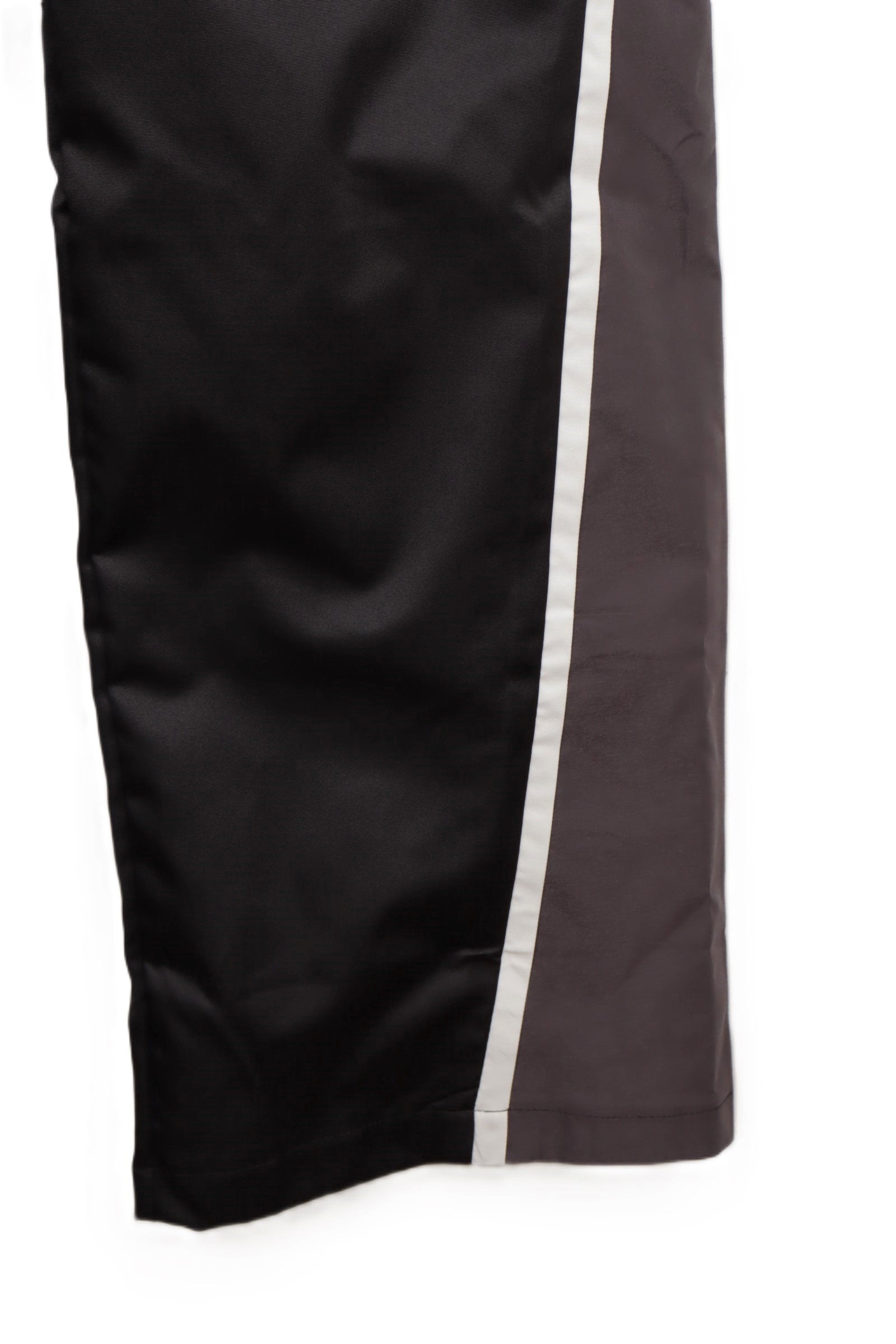 بنطلون مريح ناعم بقصة واسعة