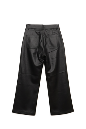 بنطلون جلد صناعي بأرجل واسعة