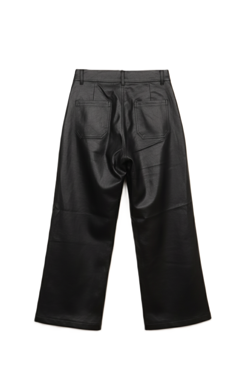 بنطلون جلد صناعي بأرجل واسعة