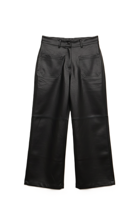 بنطلون جلد صناعي بأرجل واسعة