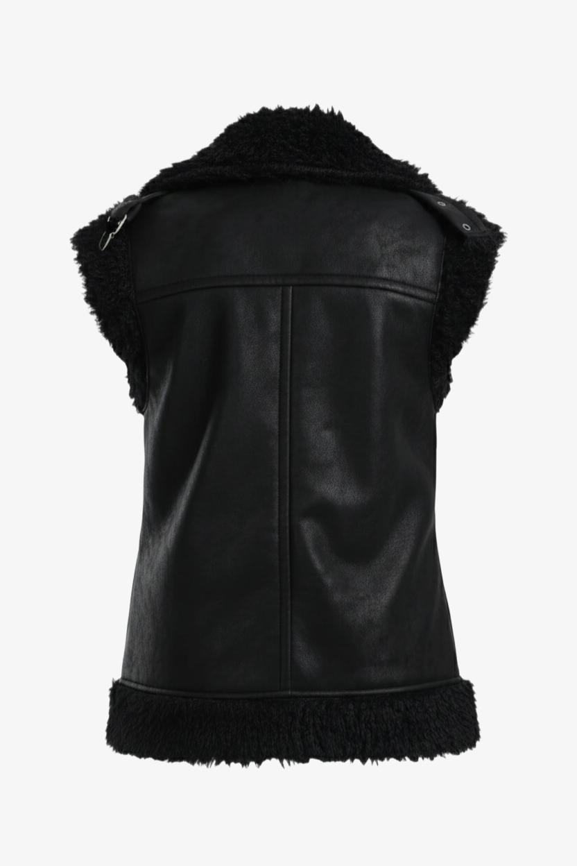 فيست جلد بأطراف مزينة بالفرو