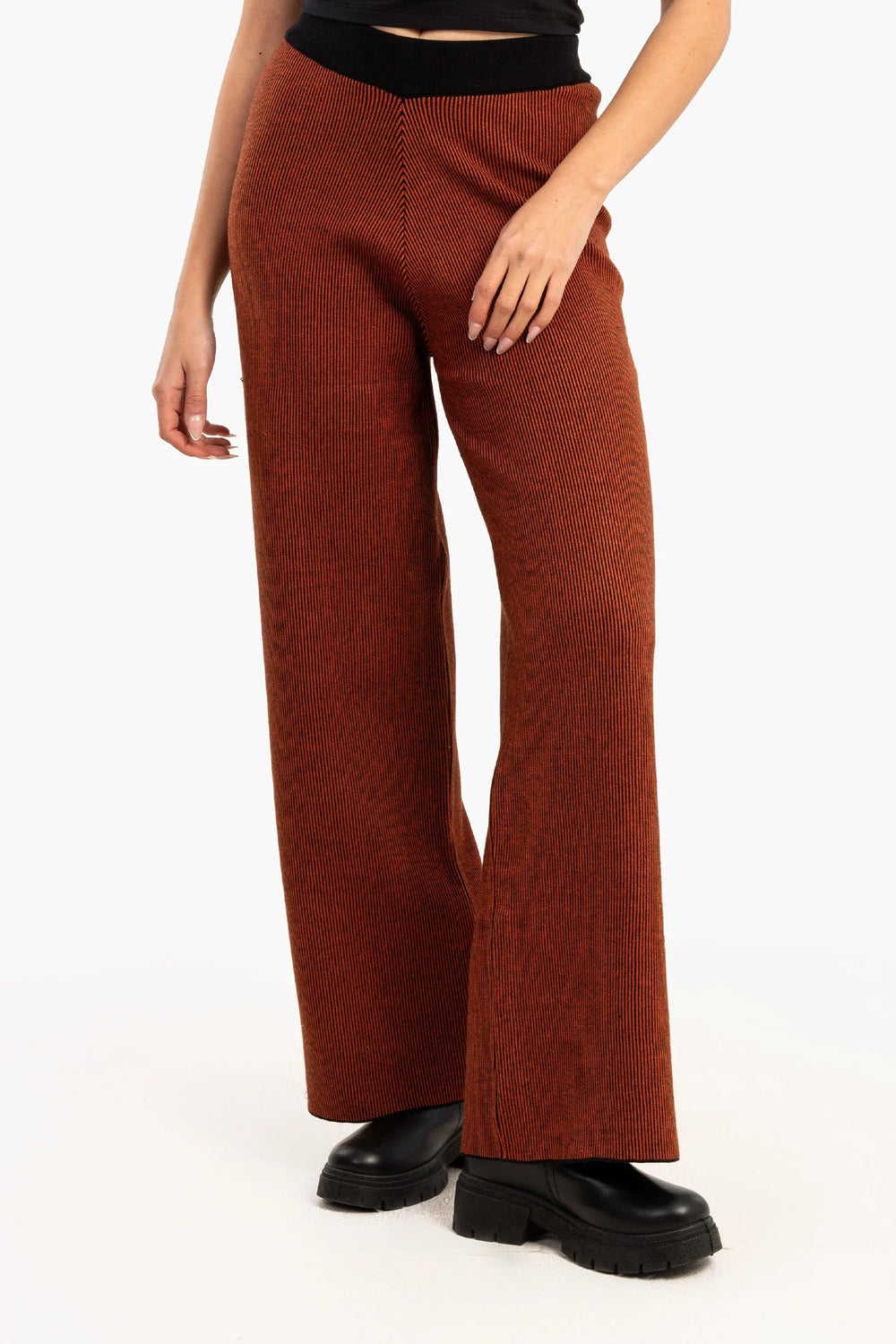 بنطلون مريح وايد ليج تريكو