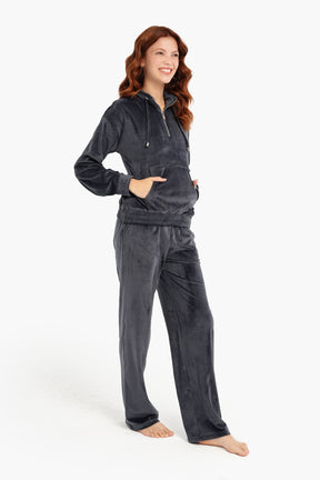 Pyjama Set with Half Zip Closure