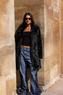 معطف شيربا فوق الركبة