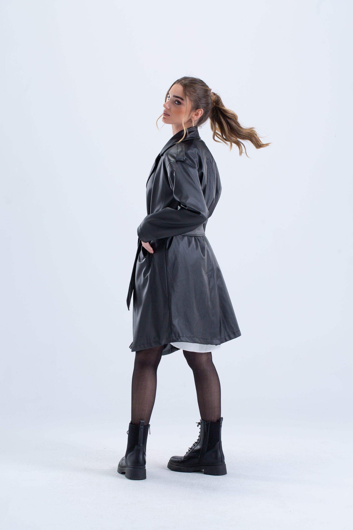 Black Leather Trench Coat - Carina - كارينا