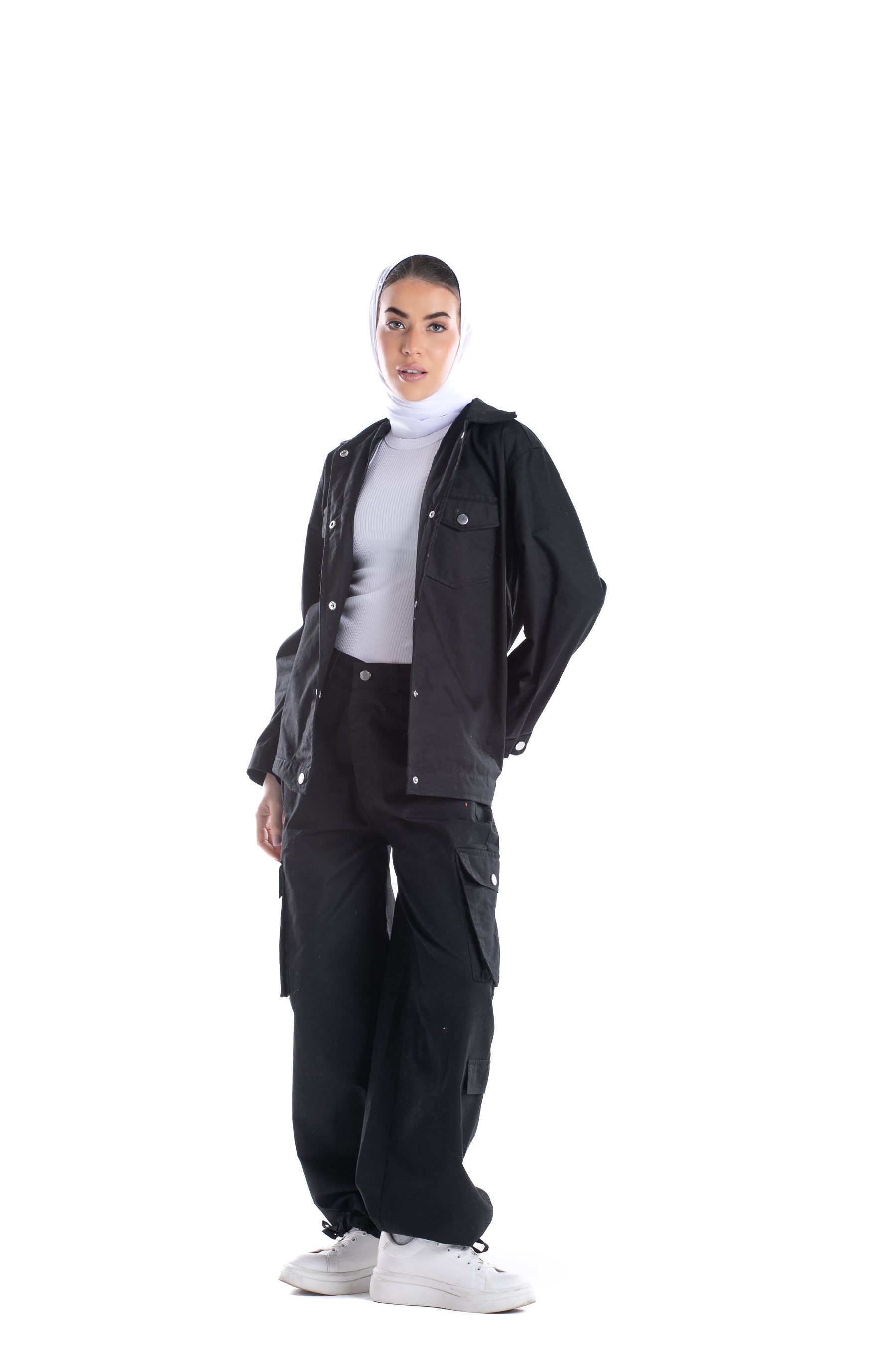 بنطلون باراشوت بأربطة للتضييق