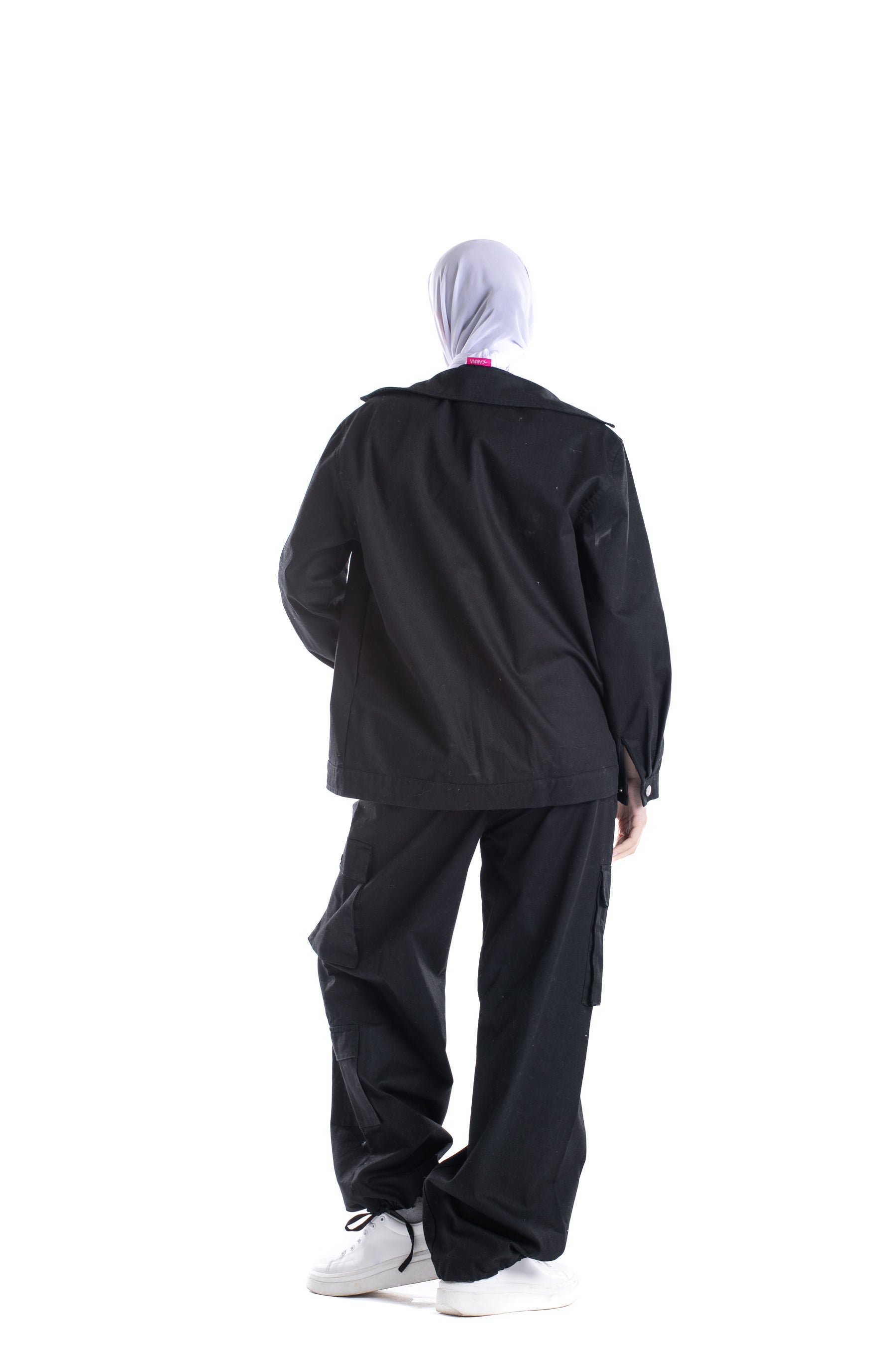 بنطلون باراشوت بأربطة للتضييق