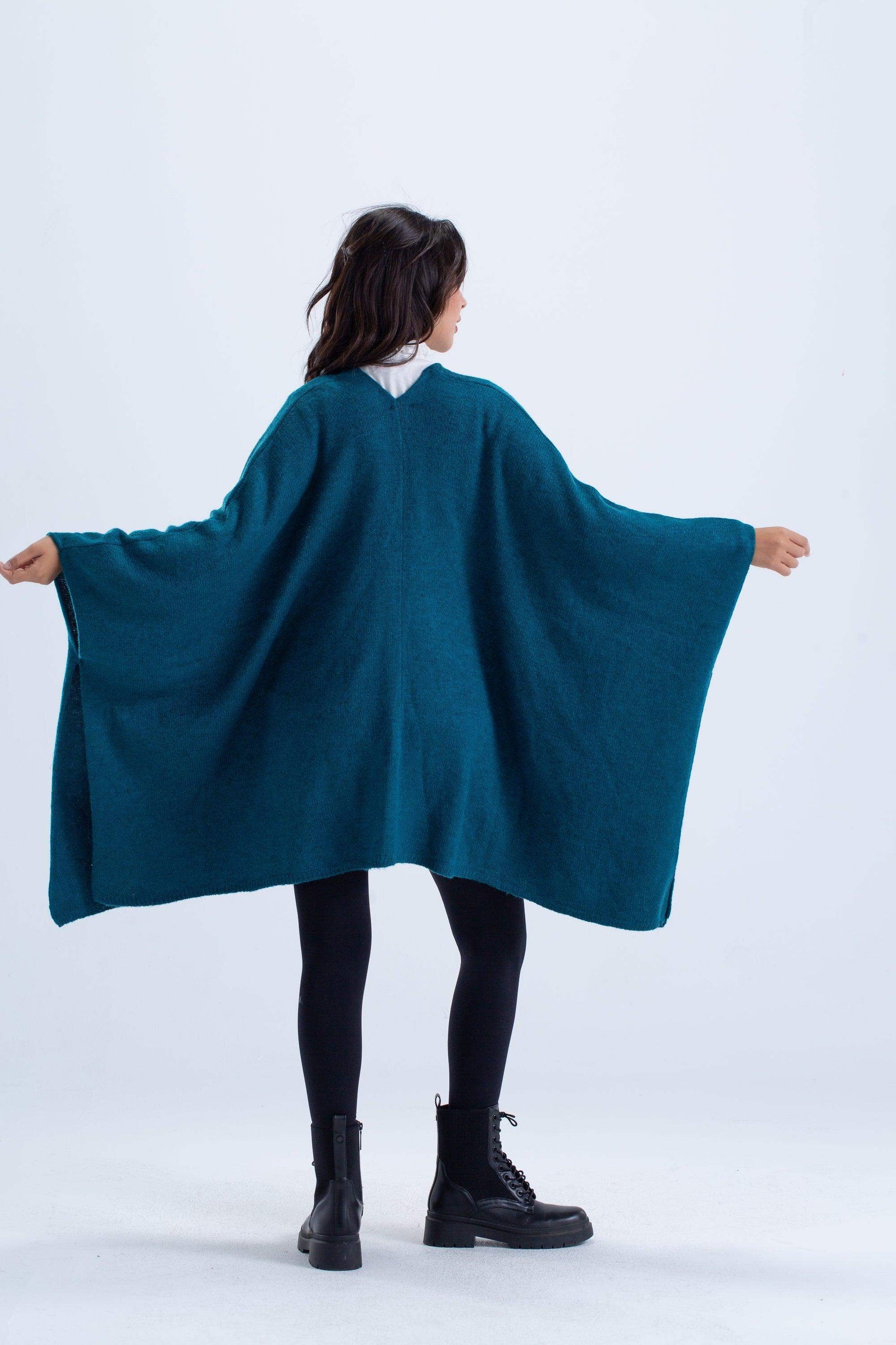 One Size Wool Poncho - Carina - كارينا