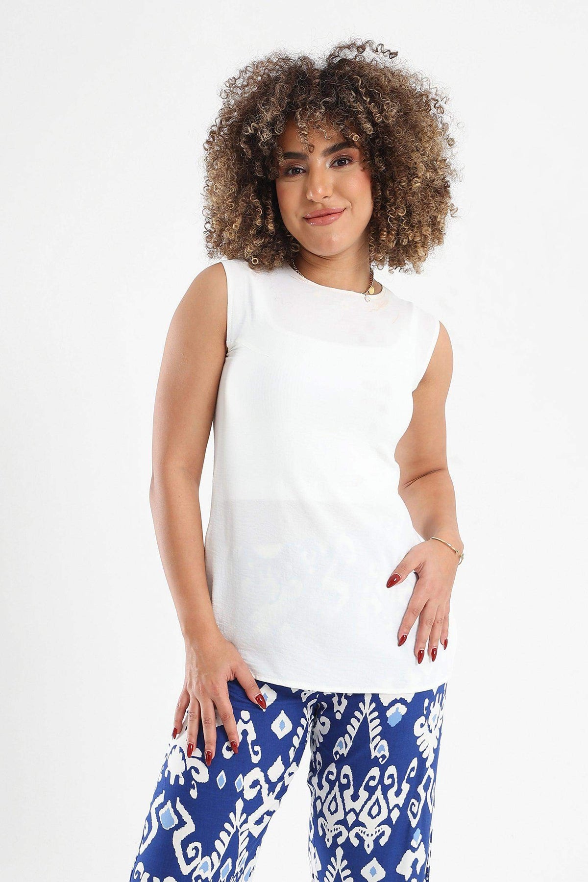 Sleeveless Plain Blouse - Carina - كارينا