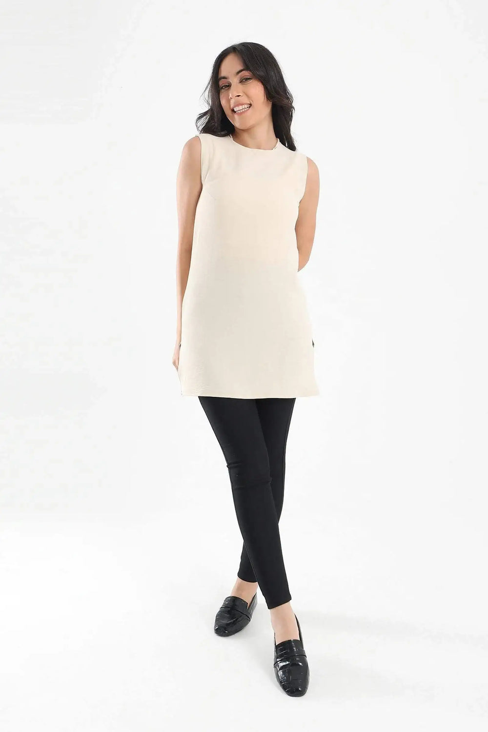 Sleeveless Slim Fit Top - Carina - كارينا