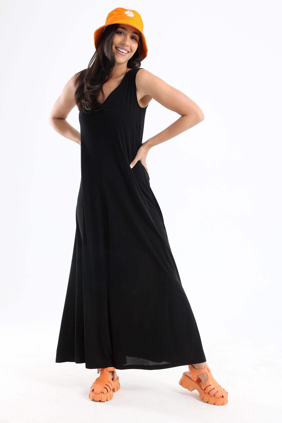 V-Neck Wide Leg Jumpsuit - Carina - كارينا
