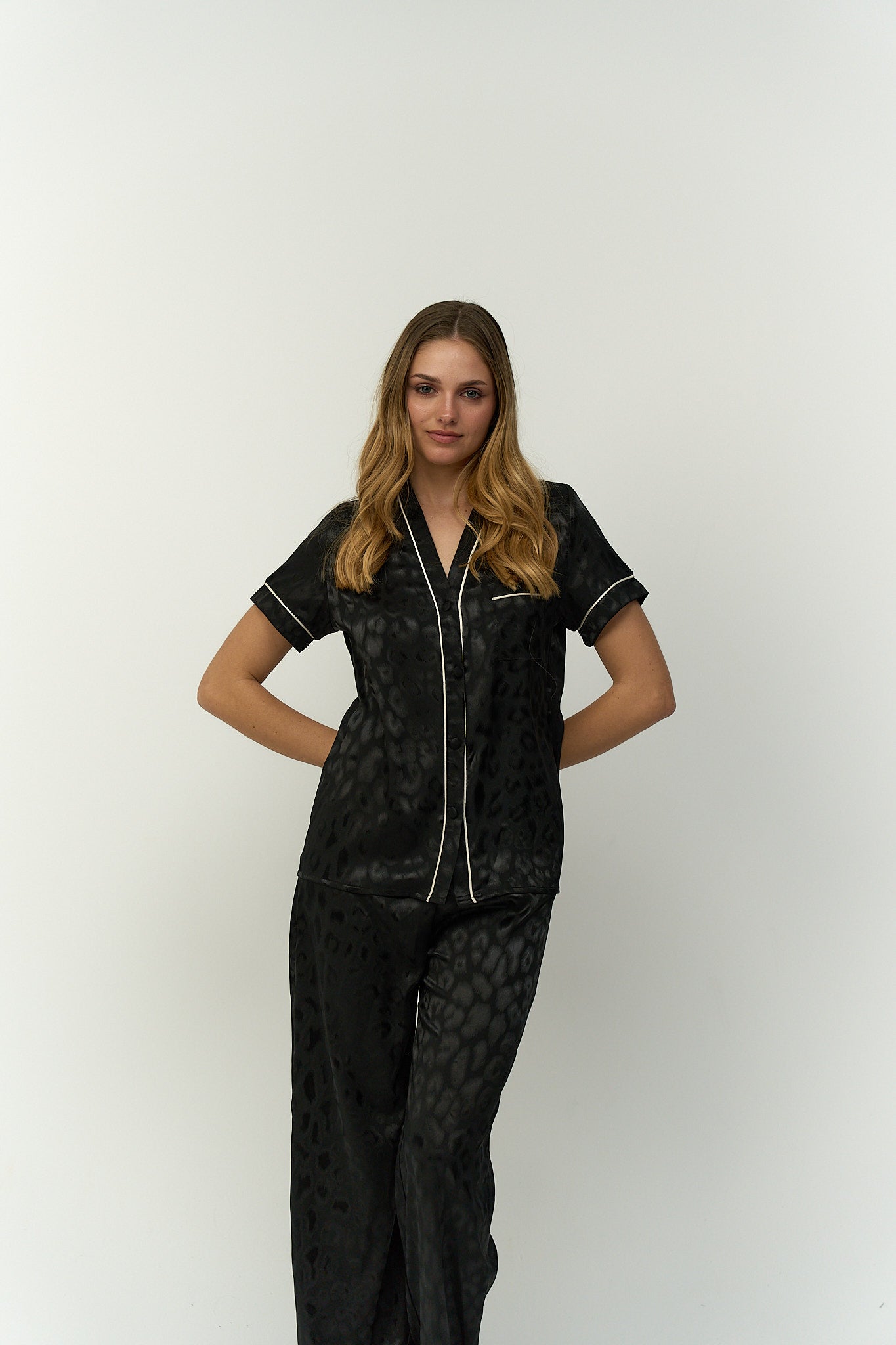 Jacquard V-Neck Pyjama Set