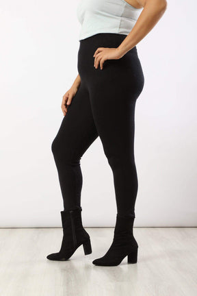 https://carinawear.com/cdn/shop/products/comfy-high-waisted-leggings-carina--2_288x.jpg?v=1710424515