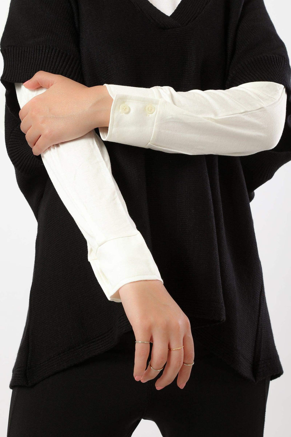 Detachable Sleeves with Buttoned Cuffs - Carina - كارينا
