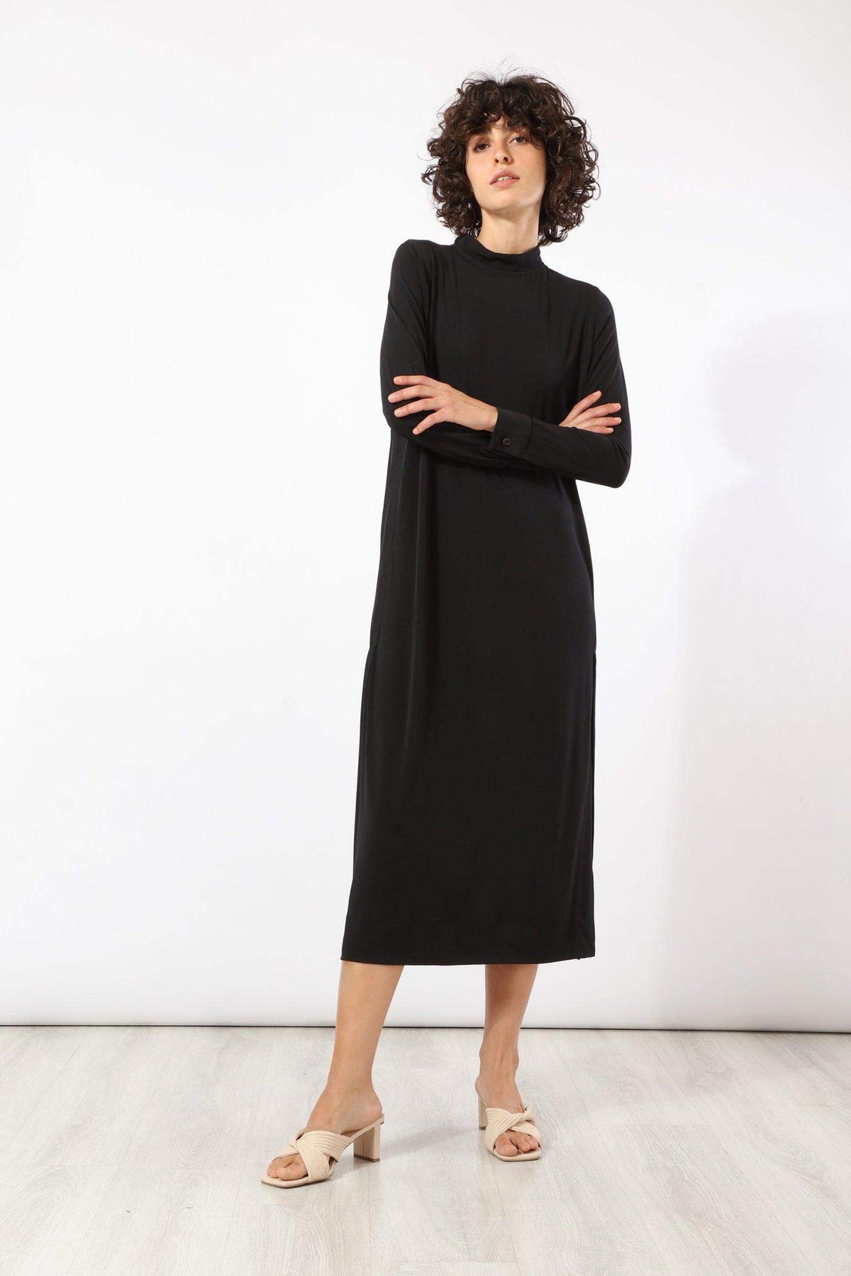 Long Sleeves Midi Black Dress - Carina - كارينا