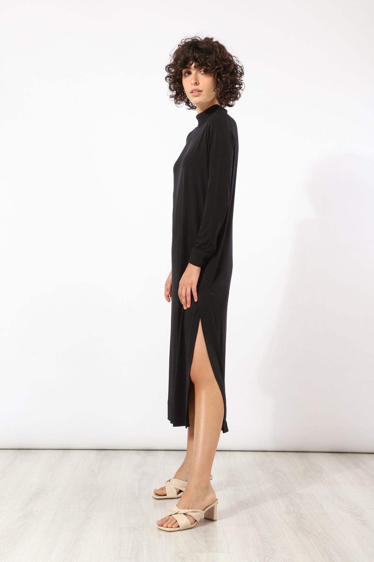 Long Sleeves Midi Black Dress - Carina - كارينا