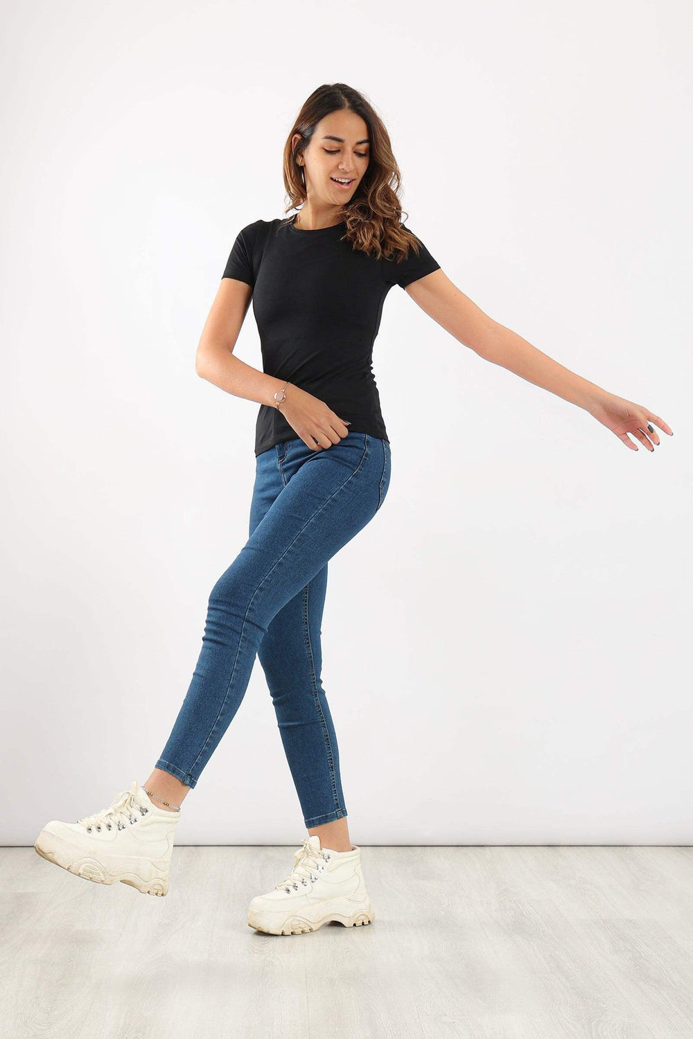 Round Neck Solid Top - Carina - كارينا